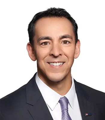 Yusuf-mahdi-Microsoft’s head of consumer marketing-min
